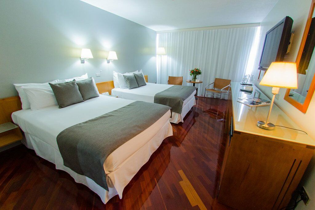 Hotel Paseo De Las Mercedes Caracas Esterno foto